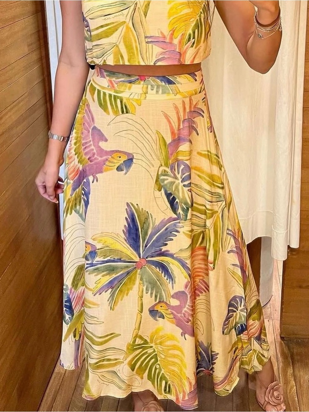 FARM Rio Tropical Watercolor Skirt Size M